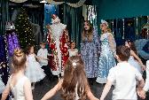 В канун нового года в детском саду «Ювенесик» прошёл весёлый праздник. Ювенес